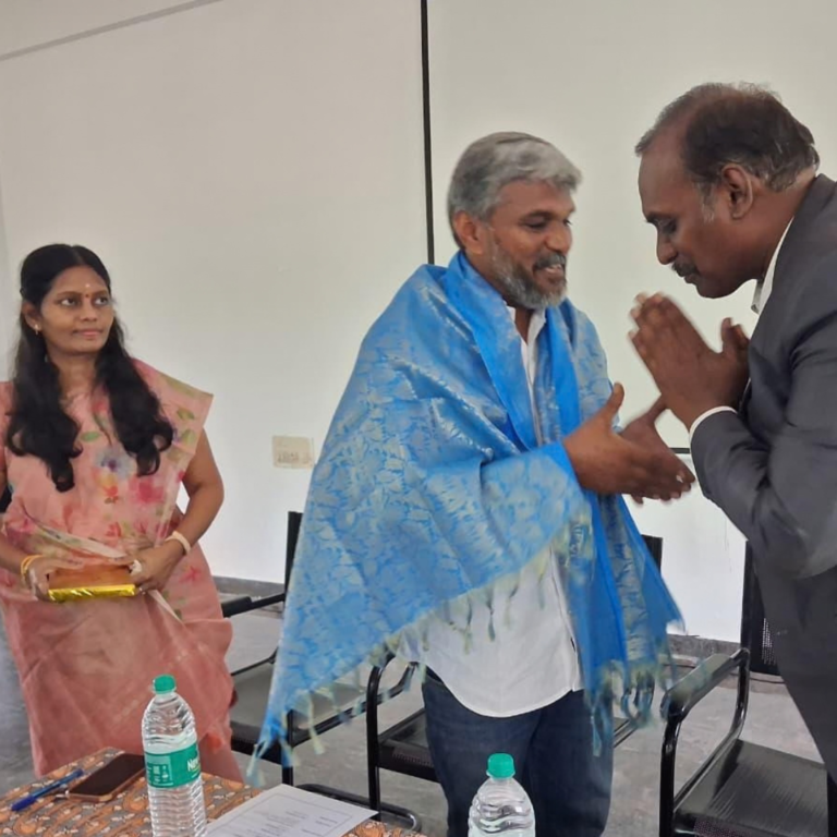 Building a Startup: Mr. Karthi Easwaramoorthy Inspires Future Entrepreneurs at SRG Engineering College